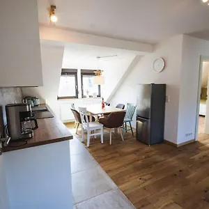 Apartment über Den Dächern